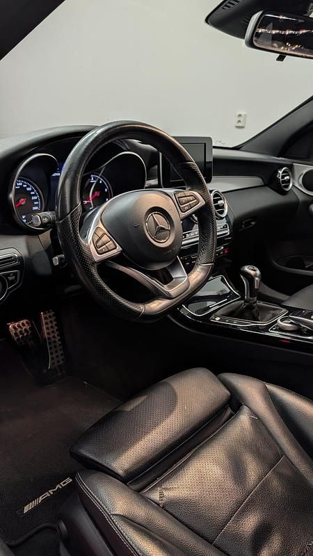 Begagnad Mercedes 220 170 HK (125 kW) 2016