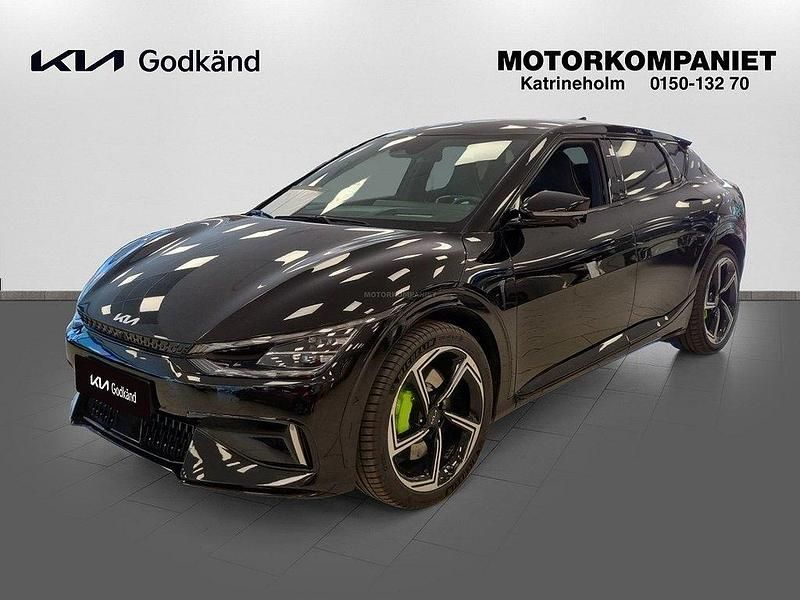 Svart (aurora black pearl metallic) Begagnad 2023 Kia EV6 SUV | 499 900 kr - Bild 1/4