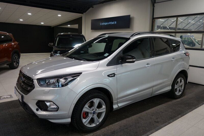 Grå Begagnad 2020 Ford Kuga ST-Line SUV | 149 000 kr (Lite dyr) - Bild 1/4