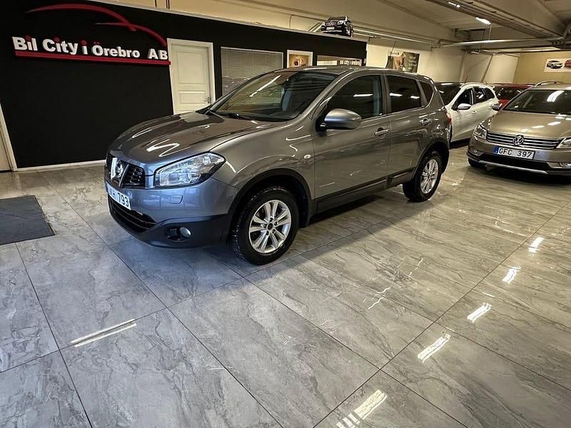 Begagnad Nissan Qashqai 117 HK (86 kW) 2013 Grå SUV