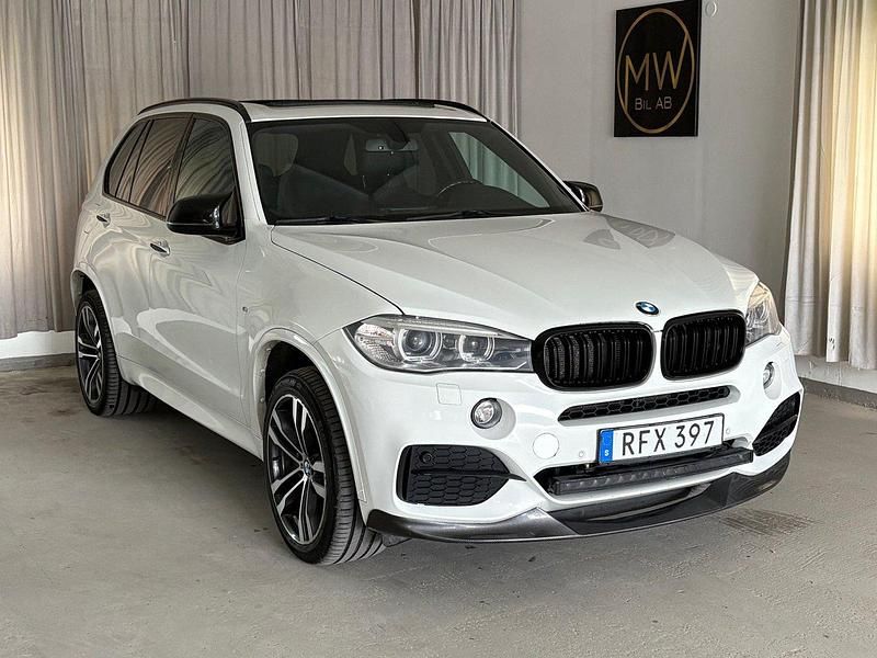 Vit Begagnad 2014 BMW X5 M Sport SUV | 339 900 kr (Dyr) - Bild 1/4