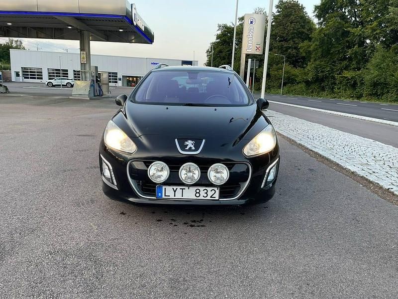 Begagnad 2011 Peugeot 308 SW Kombi | 36 000 kr (Marknadspris) - Bild 1/4