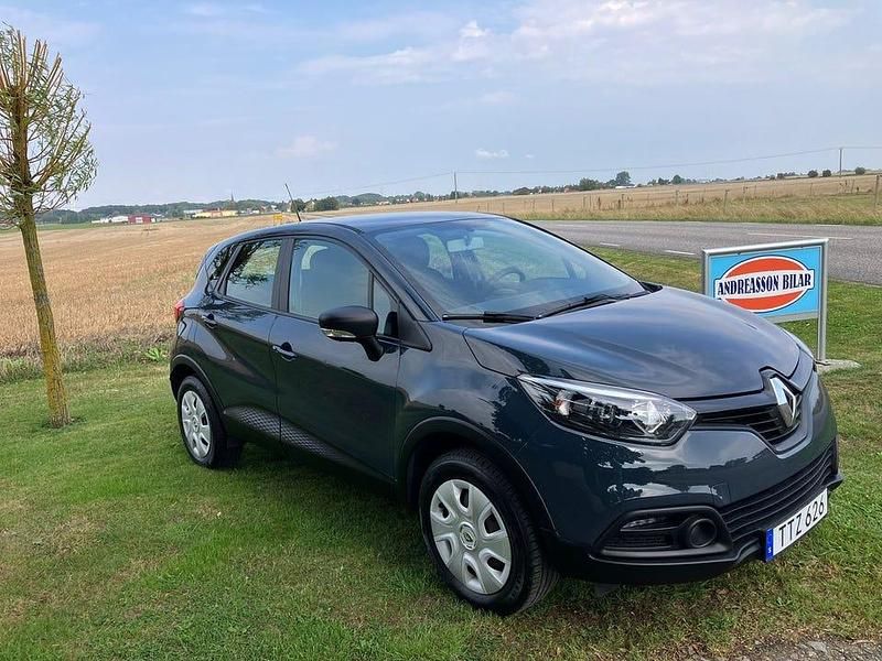 Blå Begagnad 2016 Renault Captur Authentique SUV | 89 000 kr (Marknadspris) - Bild 1/4