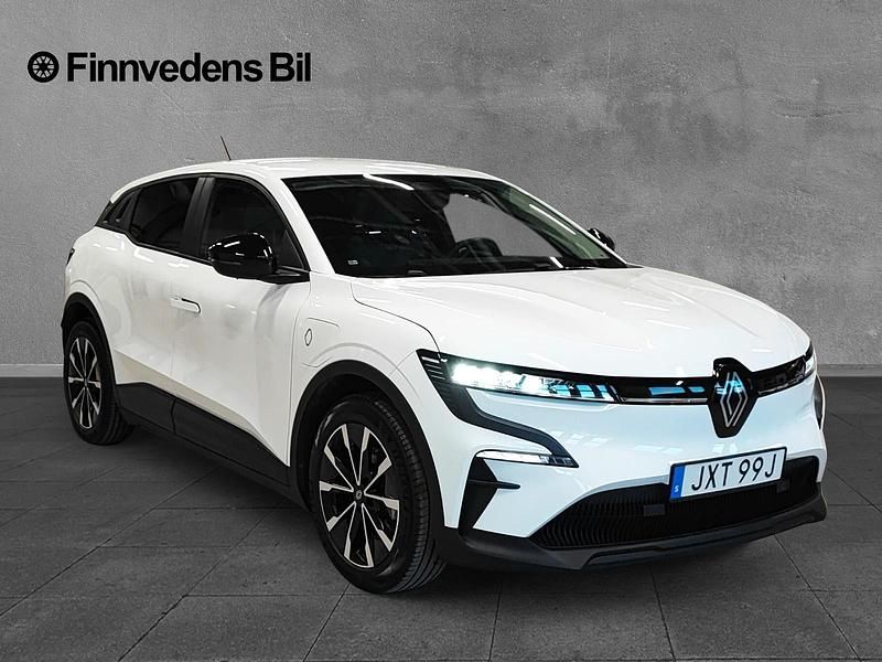 Begagnad Renault Mégane IV Evolution 97 kW (132 HK) 2022 Vit Halvkombi