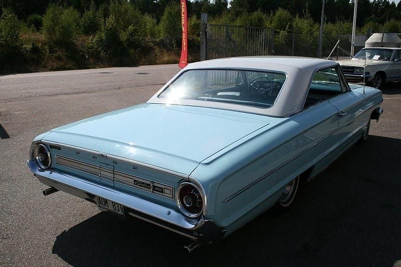 Begagnad Ford Galaxie 300 HK (220 kW) 1964 Blå Sportkupé