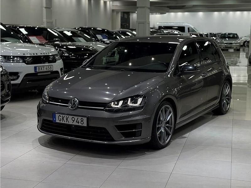 Begagnad VW Golf VII R 301 HK (221 kW) 2014 Grå Halvkombi