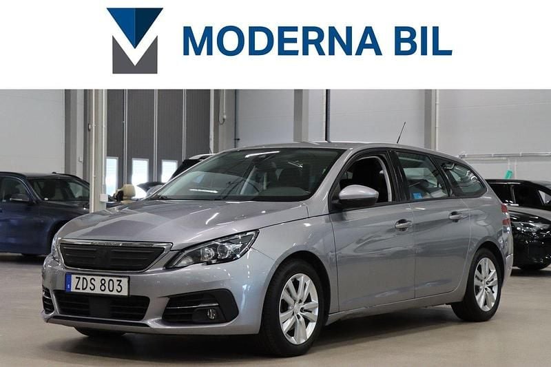 Grå Begagnad 2017 Peugeot 308 Kombi | 99 900 kr (Marknadspris) - Bild 1/4
