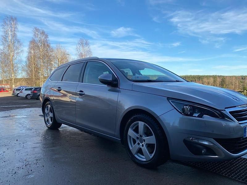 Begagnad Peugeot 308 SW 150 HK (110 kW) 2014 Kombi
