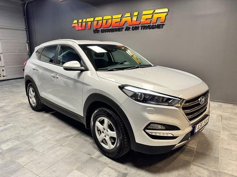Silver Begagnad 2015 Hyundai Tucson SUV | 99 900 kr (Dyr) - Bild 1/4