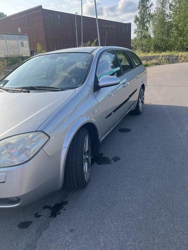 Silver Begagnad 2005 Nissan Primera Kombi | 30 000 kr (Lite dyr) - Bild 1/4