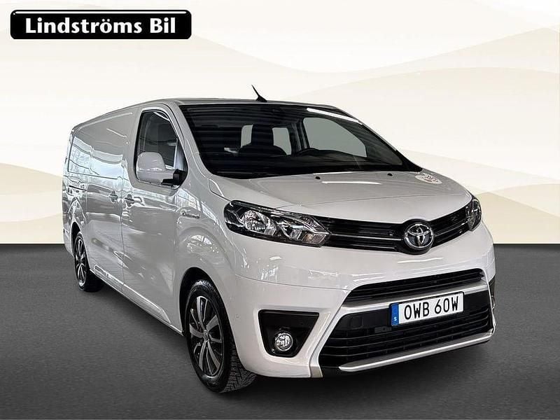 Begagnad Toyota Proace 100 kW (137 HK) 2024 Vit Minibuss