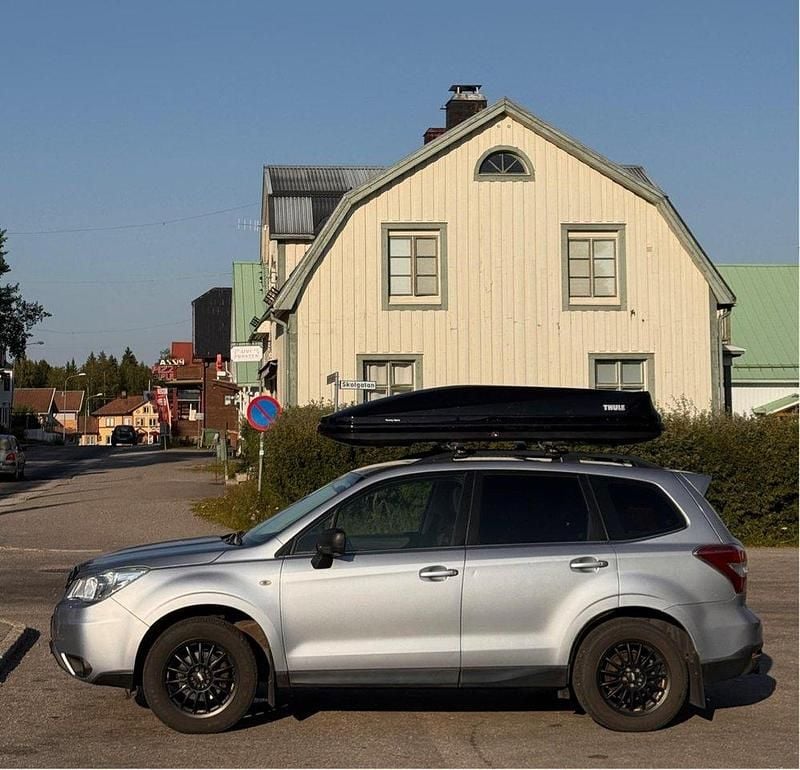 Silver Begagnad 2013 Subaru Forester SUV | 79 000 kr (Lite dyr) - Bild 1/4