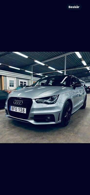 Silver Begagnad 2014 Audi A1 Sportback S-Line Halvkombi | 89 900 kr (Marknadspris) - Bild 1/4