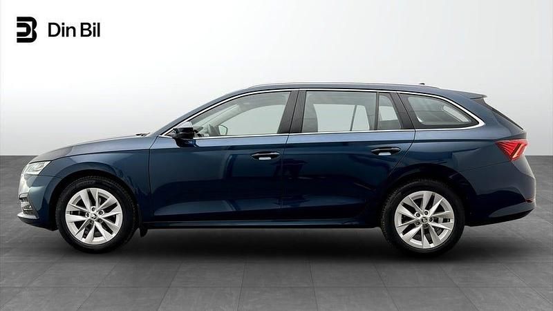 Begagnad Skoda Octavia Style 110 HK (80 kW) 2023 Blå Kombi
