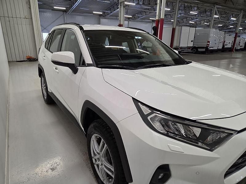 Begagnad Toyota RAV4 Active 178 HK (130 kW) 2023 Vit SUV