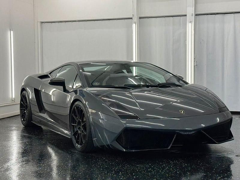 Begagnad Lamborghini Gallardo 531 HK (390 kW) 2008 Grå Sportkupé