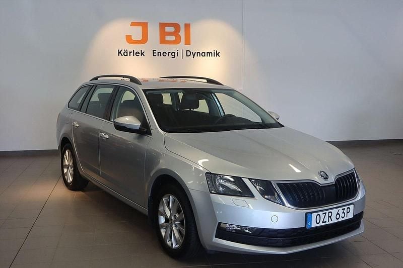 Silver Begagnad 2020 Skoda Octavia Ambition Kombi | 179 900 kr (Bra pris) - Bild 1/4