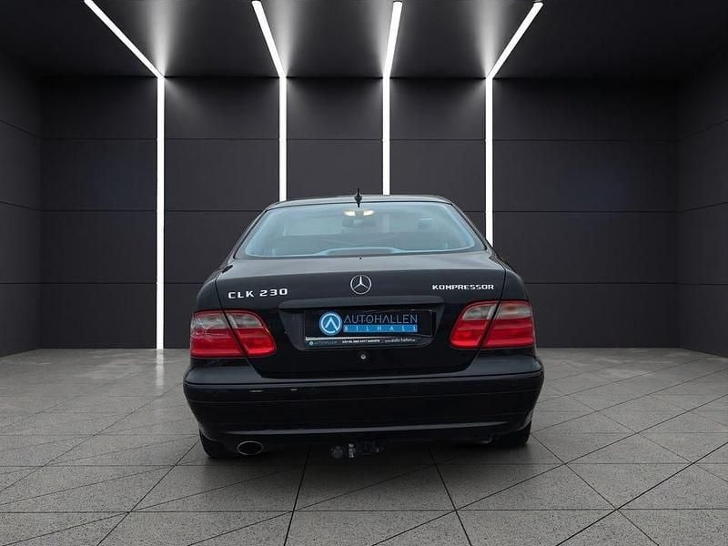 Begagnad Mercedes CLK230 Avantgarde 197 HK (144 kW) 2001 Svart Sportkupé