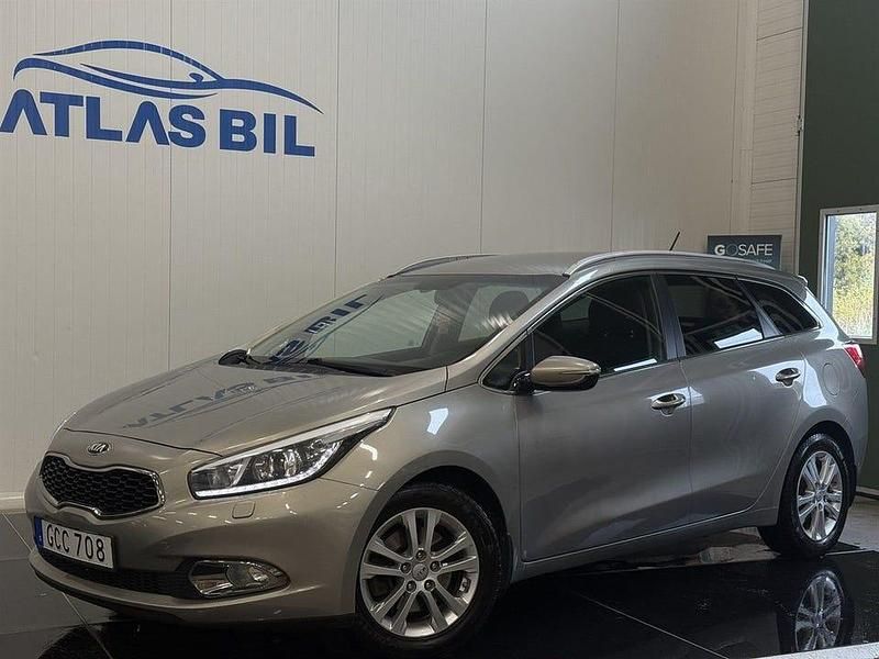 Grå Begagnad 2015 Kia Ceed Sportswagon Comfort Kombi | 89 900 kr (Marknadspris) - Bild 1/4