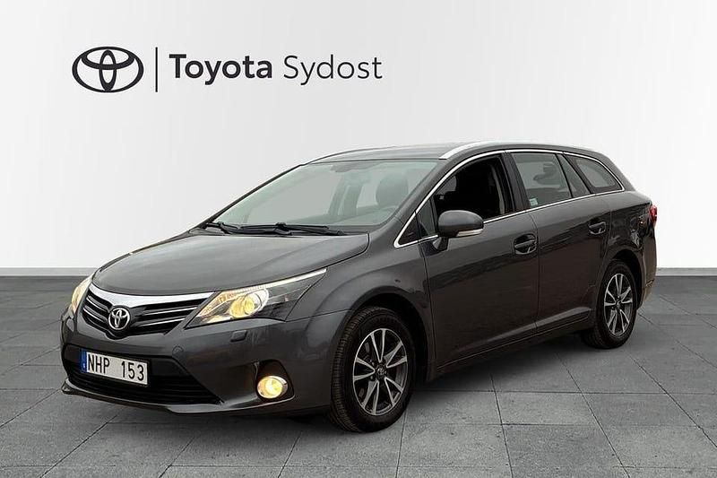 Grå Begagnad 2013 Toyota Avensis Business Edition Kombi | 98 000 kr - Bild 1/4