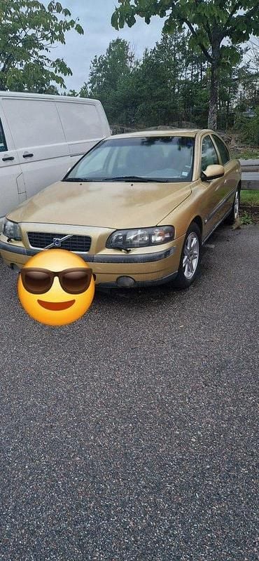 Begagnad 2000 Volvo S60 Sedan | 11 400 kr - Bild 1/1