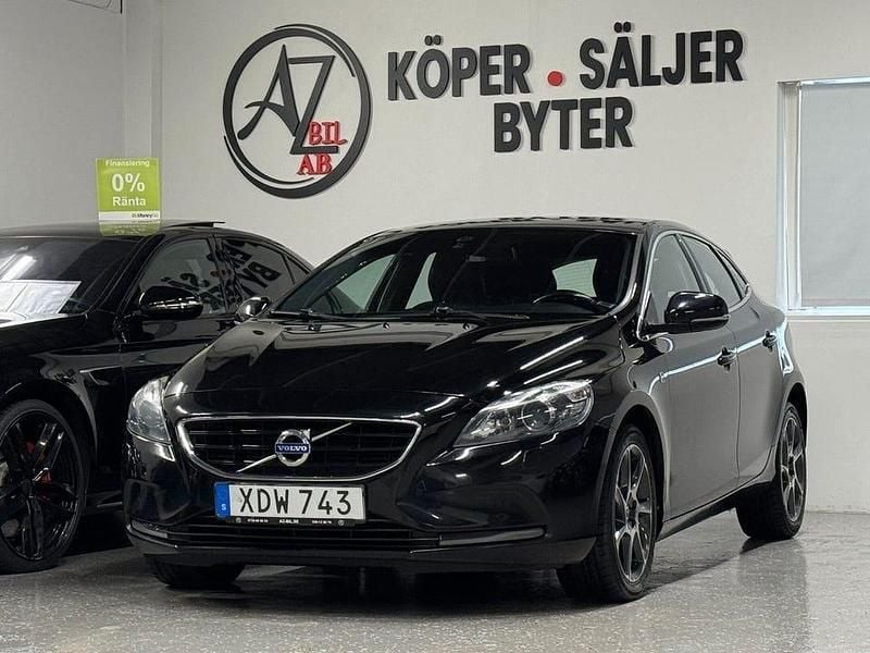 Begagnad Volvo V40 Ocean Race 150 HK (110 kW) 2015 Svart Kombi