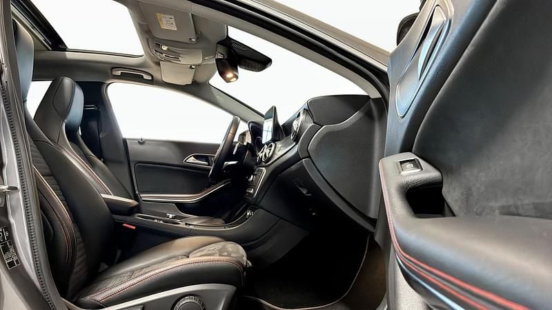 Begagnad Mercedes CLA200 Shooting Brake 163 HK (119 kW) 2019 Grå Kombi