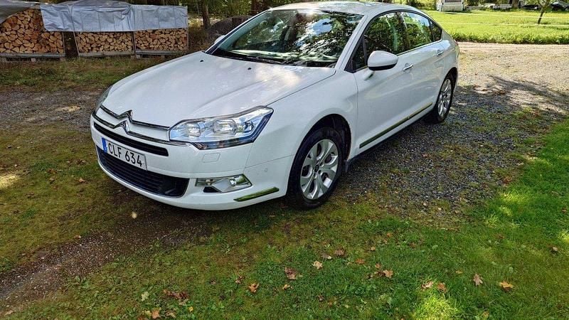Vit Begagnad 2014 Citroën C5 Sedan | 45 000 kr (Bra pris) - Bild 1/4