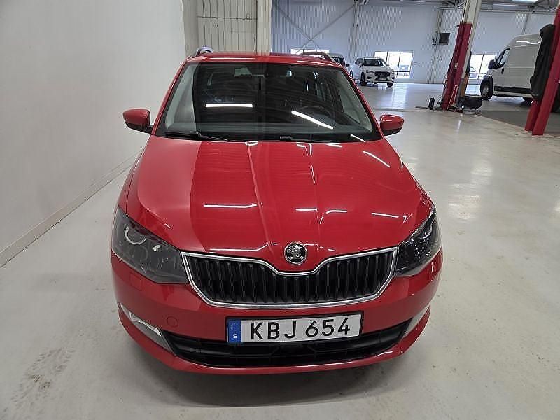 Begagnad Skoda Fabia Style 110 HK (80 kW) 2015 Röd Kombi