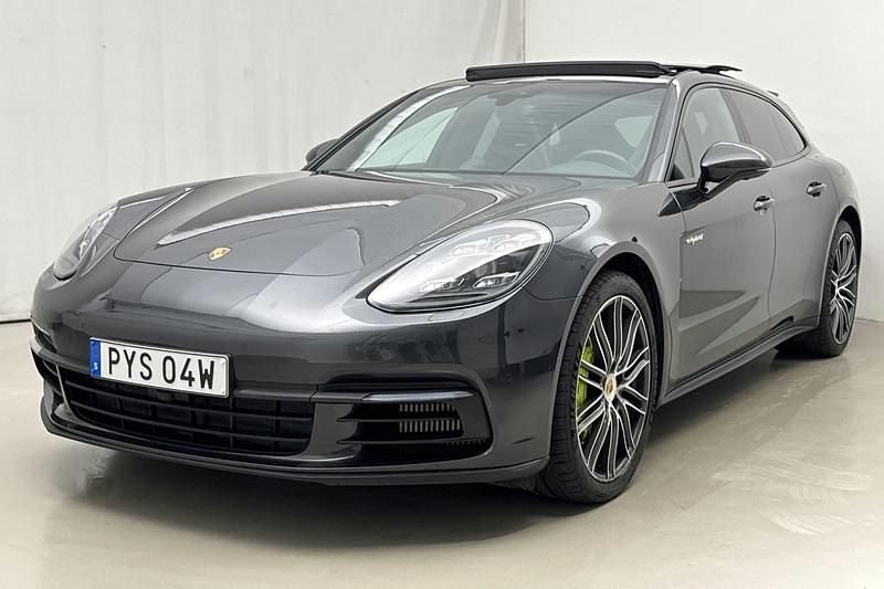 Mörkgrå Begagnad 2020 Porsche Panamera Edition Sedan | 640 000 kr - Bild 1/4