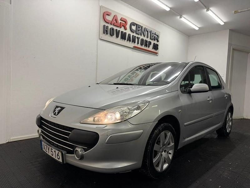 Ljusgrå Begagnad 2006 Peugeot 307 Halvkombi | 14 900 kr (Marknadspris) - Bild 1/4