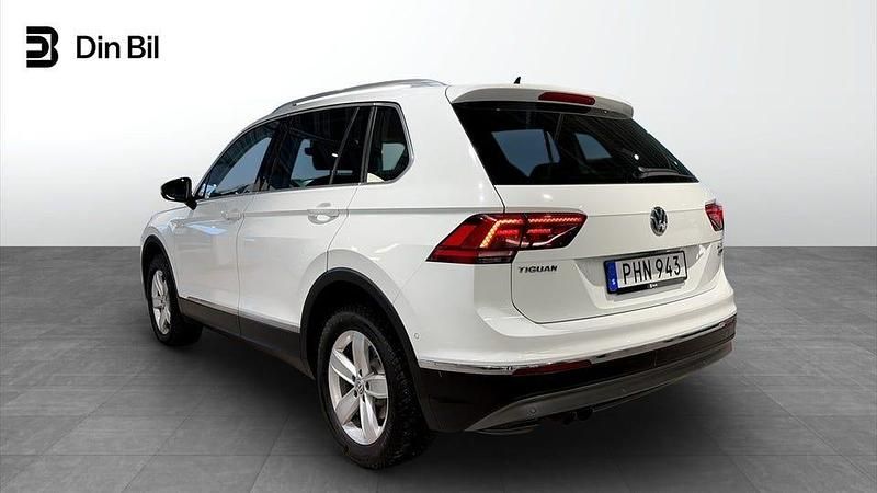 Begagnad VW Tiguan 180 HK (132 kW) 2017 Vit SUV