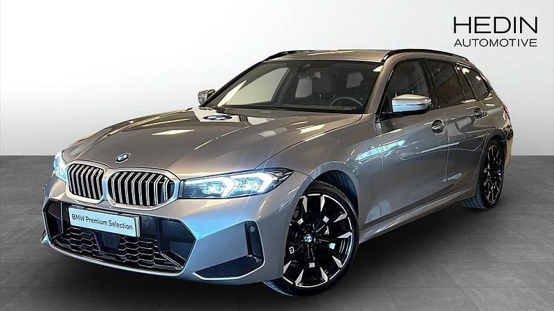 Grå (grey) Begagnad 2025 BMW 320 Shadowline Kombi | 508 700 kr (Dyr) - Bild 1/4