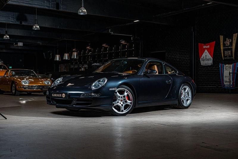 Begagnad 2006 Porsche 911 Carrera 4S Sportkupé | 699 911 kr - Bild 1/4