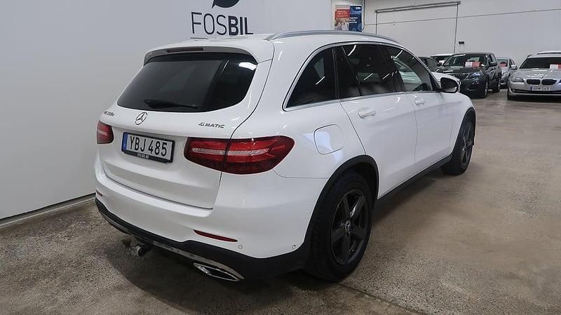 Begagnad Mercedes GLC250 AMG line 204 HK (150 kW) 2015 Vit SUV