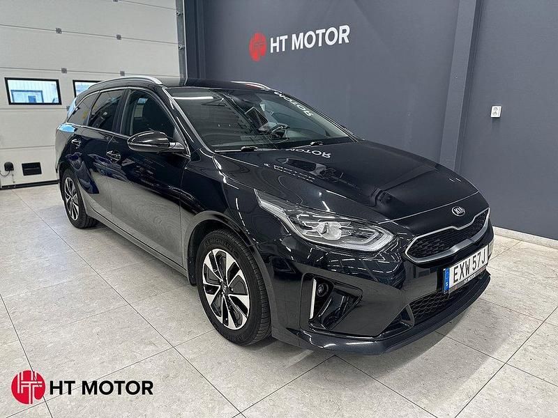 Svart Begagnad 2021 Kia Ceed Sportswagon Advance Kombi | 214 900 kr (Bra pris) - Bild 1/4