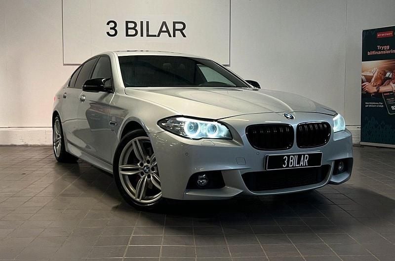 Silver Begagnad 2014 BMW 530 M Sport Sedan | 209 900 kr (Marknadspris) - Bild 1/4