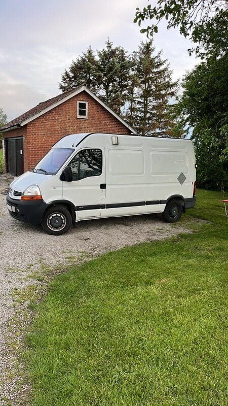 Vit Begagnad 2009 Renault Master Van | 63 000 kr (Marknadspris) - Bild 1/4
