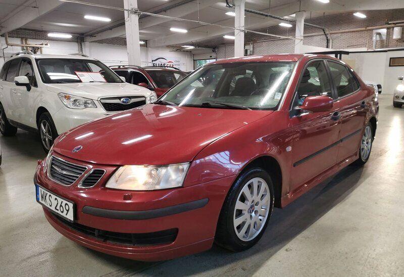 Mörkröd Begagnad 2004 Saab 9-3 Linear Sedan | 14 900 kr (Dyr) - Bild 1/4
