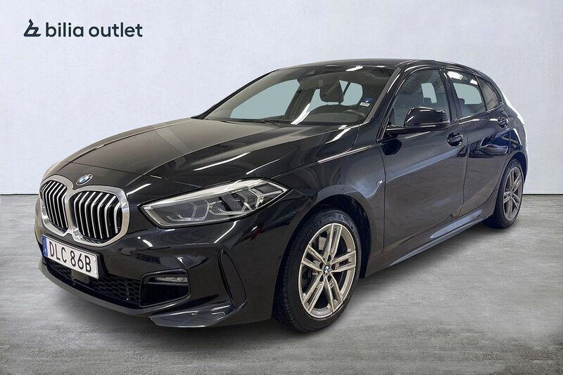 Svart Begagnad 2019 BMW 118 M Sport Halvkombi | 229 000 kr (Lite dyr) - Bild 1/4