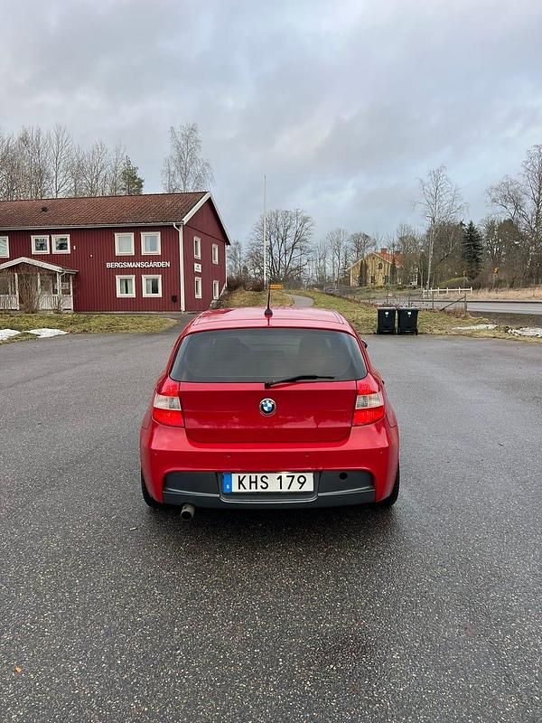 Begagnad BMW 120 163 HK (119 kW) 2007 Halvkombi