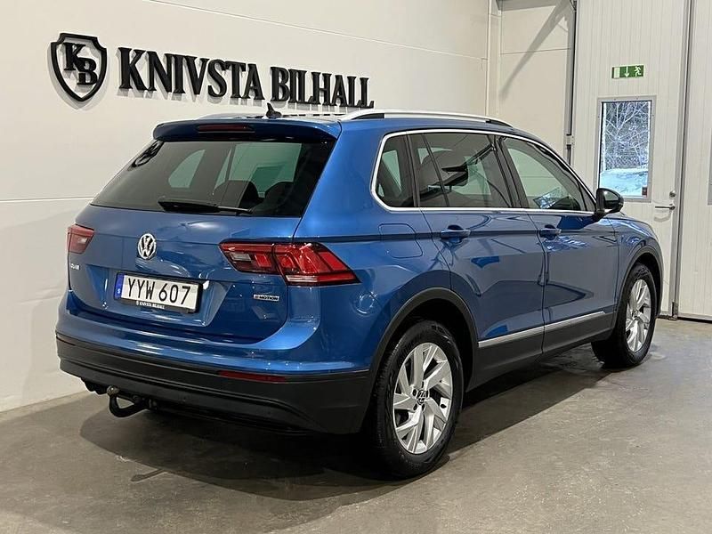 Begagnad VW Tiguan 150 HK (110 kW) 2017 Ljusblå SUV