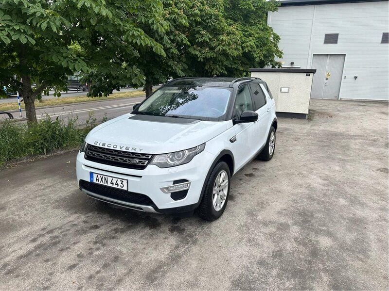 Vit Begagnad 2015 Land Rover Discovery Sport HSE SUV | 135 000 kr - Bild 1/4