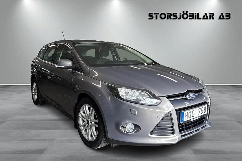 Brun Begagnad 2013 Ford Focus Titanium Kombi | 99 000 kr (Marknadspris) - Bild 1/4