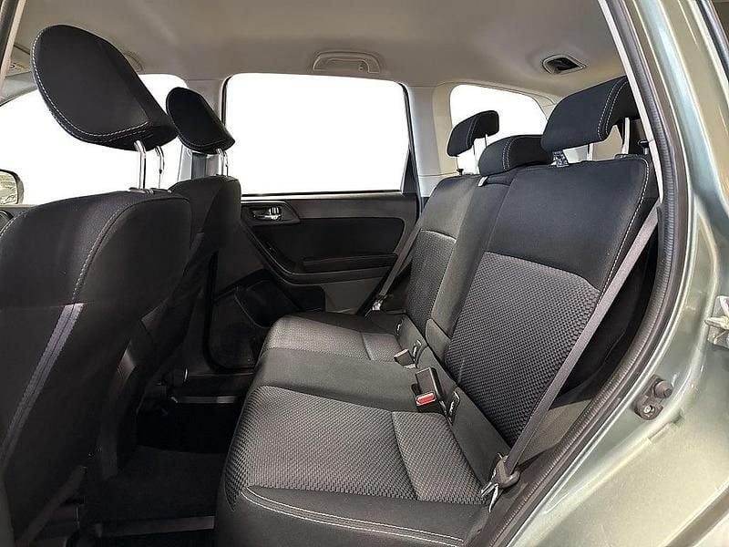 Begagnad Subaru Forester 148 HK (108 kW) 2015 Grön SUV