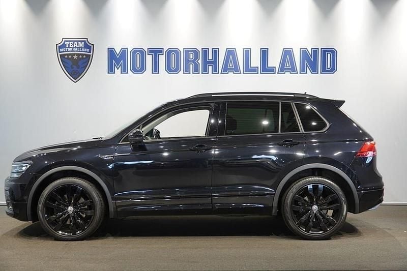 Svart Begagnad 2020 VW Tiguan R-line SUV | 339 900 kr (Dyr) - Bild 1/4