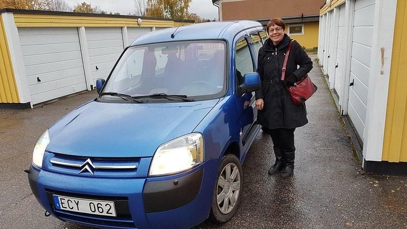 Blå Begagnad 2007 Citroën Berlingo Kombi | 5 000 kr (Superpris) - Bild 1/3