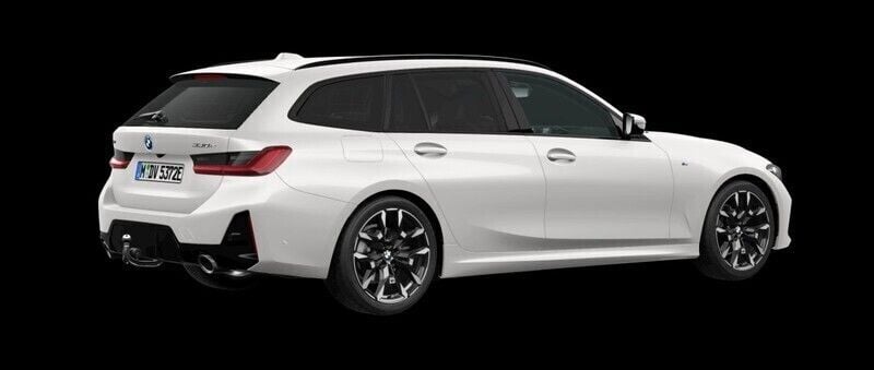 Begagnad BMW 330e Comfort Edition 292 HK (214 kW) 2025 Kombi