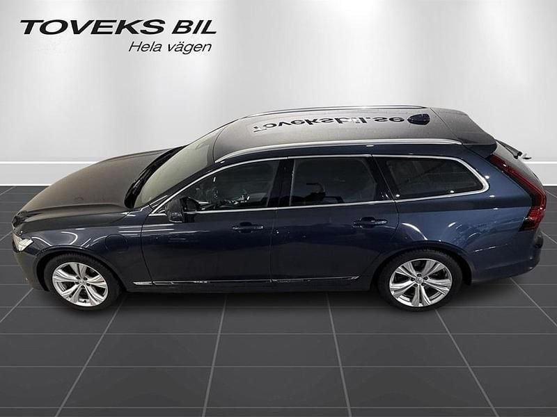 Begagnad Volvo V90 2022 Blå Kombi