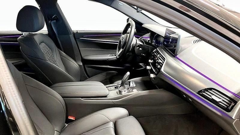 Begagnad BMW 530 M Sport 292 HK (214 kW) 2023 Svart Sedan